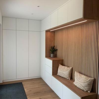 Garderobe Eingansbereich Licht
