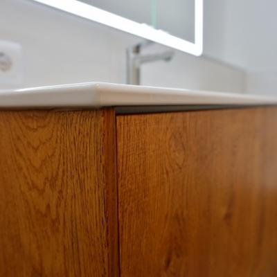 Badezimmer Waschtisch Echtholz 596x800